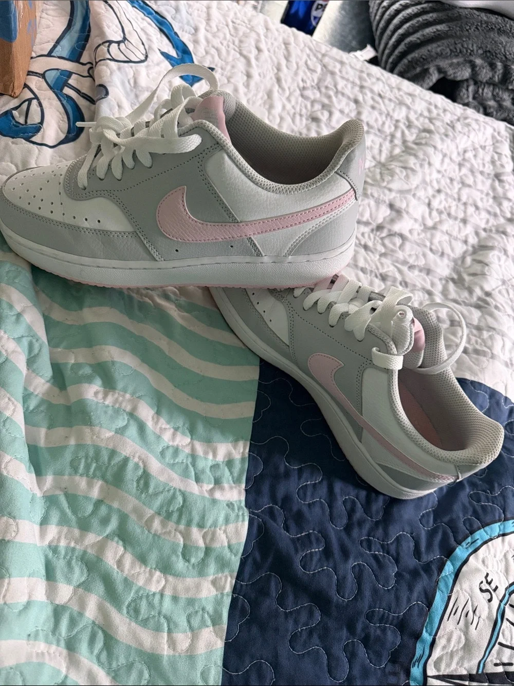 Nike women’s court vision White and Light Pink Low-Top Sneakers - Picture 2 of 6